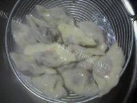 猪肉芹菜馅饺子做法图解15)