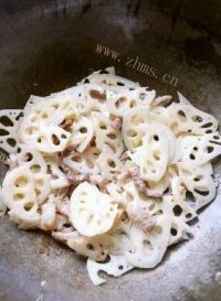 家常肉炒莲藕片做法图解3)