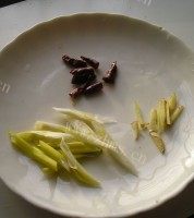 家常腐竹肉片做法图解3)