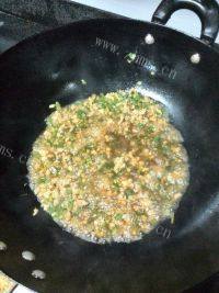 家常菜肉末金针菇做法图解4)