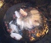 美味的五花肉手撕包菜做法图解3)