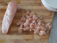 美味的香菇鸡肉粥做法图解2)