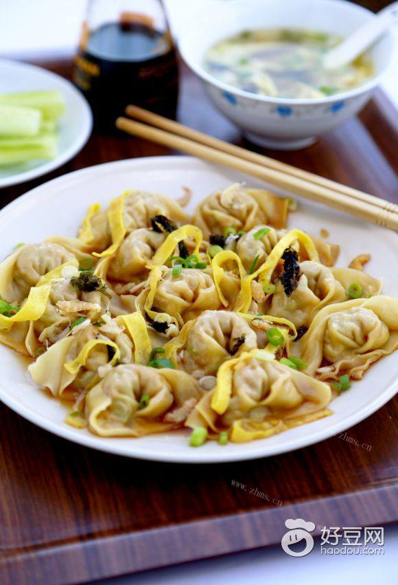 鲜肉蒸馄饨