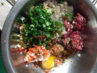 好吃的虾仁牛肉水饺做法图解8)