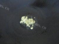 家常菜菠菜炒猪肝做法图解2)