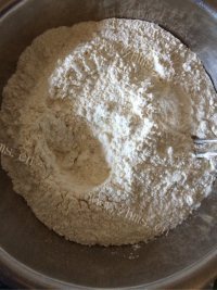 椒盐花卷做法图解1)