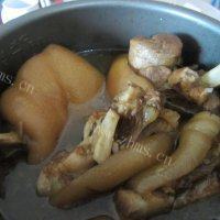 凉拌猪蹄自制做法图解3)