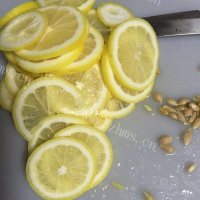 简单的腌柠檬做法图解3)