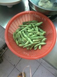 好吃的豆角炖土豆做法图解1)
