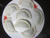 珍馐美味的韭菜盒子做法图解3)