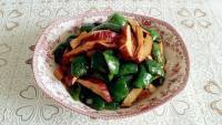 家常菜青椒炒豆腐干