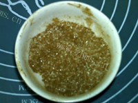 美味的黏面包卷做法图解10)