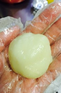 自制榴莲糯米糍做法图解8)