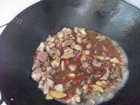 自制红烧牛肉做法图解6)