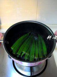 秋葵炒鸡肉做法图解4)
