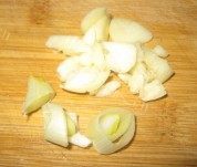 家常菜肉丝炒角瓜做法图解3)