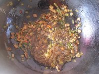 美味的肉末酸豆角粉条做法图解13)