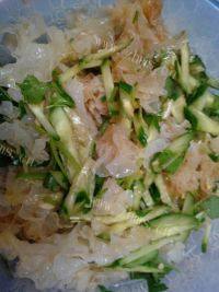 家常菜银耳拌黄瓜