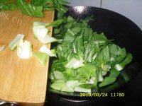 自制木耳炒青菜做法图解3)