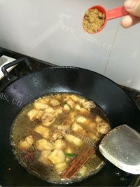 家常菜红烧五花肉做法图解9)