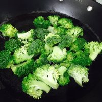 可口的炒花菜做法图解3)