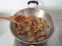 可口的干锅白萝卜五花肉的做法图解十一