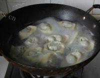 自己做的荠菜肉馄饨