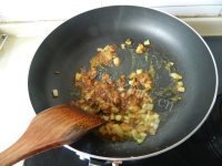 好吃的咖喱鸡肉派做法图解5)