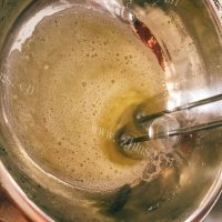 芳香四溢的酸奶蛋糕做法图解4)