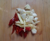 美味的香辣小龙虾做法图解2)