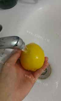 好喝的柠檬蜂蜜水做法图解2)