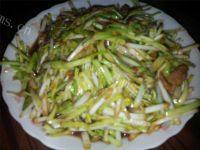 家常菜肉丝炒蒜黄