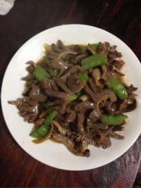 家常菜爆炒鸭胗
