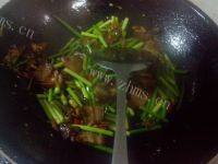 DIY-蒜苔炒腊肉做法图解8)