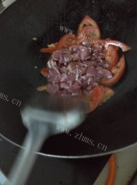 家常菜番茄炒猪肉做法图解5)