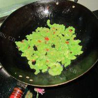 口感饱满的肉末苦瓜做法图解6)