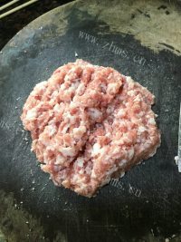 美味的鲜美肉饼做法图解4)