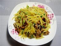 家常菜土豆丝炒肉
