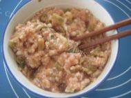 美味的榨菜鲜肉月饼做法图解4)