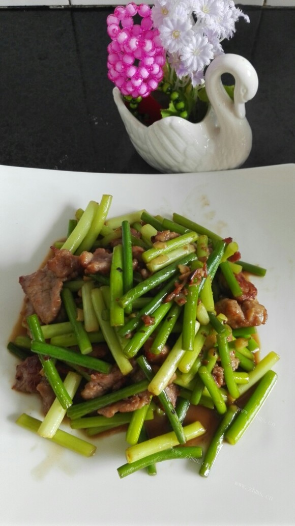 特下饭的蒜苔炒肉片