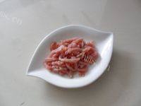 味道不错的蒜薹炒肉丝做法图解3)