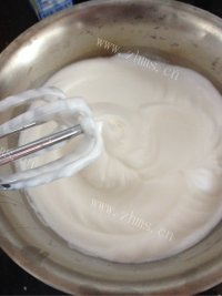 自制香蕉蛋糕做法图解6)
