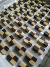 自制棋格饼干做法图解9)