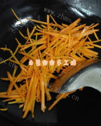 美味的彩色蔬菜面条做法图解2)