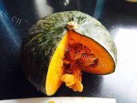 美味的懒蛋蛋屁股流沙包做法图解1)