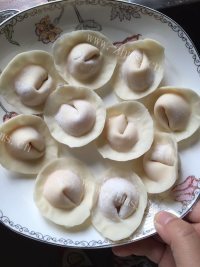 可口的虾饺做法图解6)