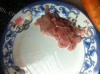 味道不错的蒜苗炒肉做法图解3)