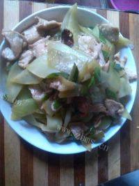 家常菜肉片炒莴笋