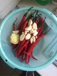 自制辣椒酱做法图解1)