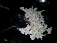 家常菜花菜炒肉丝做法图解8)